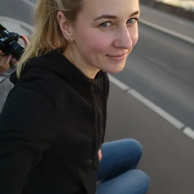 Лилия, 37